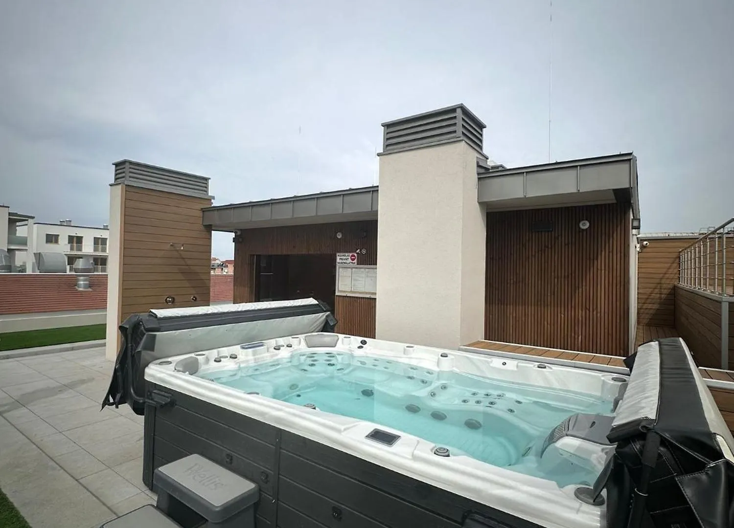 Infinite Lux Wellness Budapest